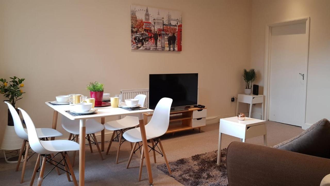 Bellaliving 2 Bedroom Apartment - Luton ルートン エクステリア 写真